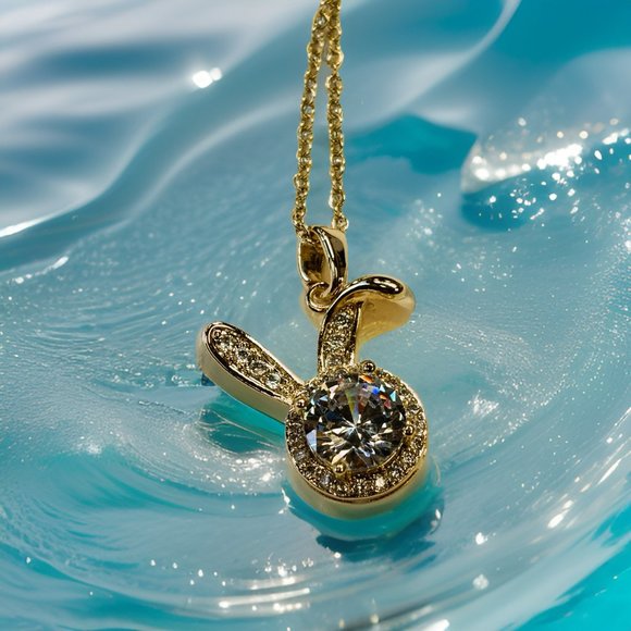 Gold 1.5 ct Zircon and Rabbit Face Pendant Necklace - Picture 5 of 17